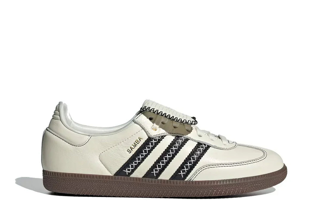 Tênis Adidas Samba LT Off White/Core Black/Gum Bege vista lateral