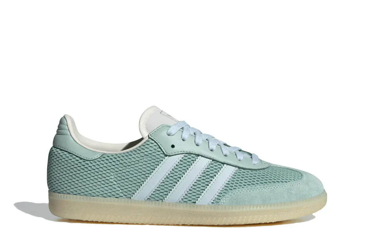 Tênis Adidas Samba OG Hazy Green Sky Tint Verde vista lateral