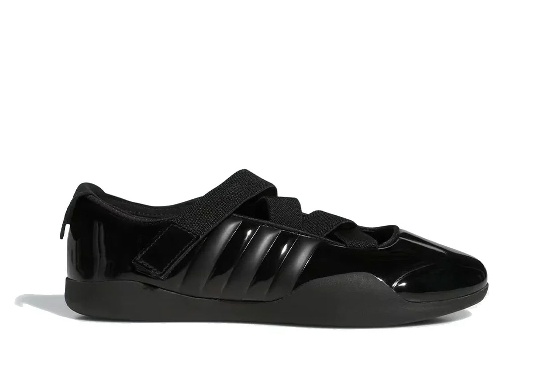 Tênis Adidas Taekwondo Caroline Hu x CLOT Black Preto vista lateral