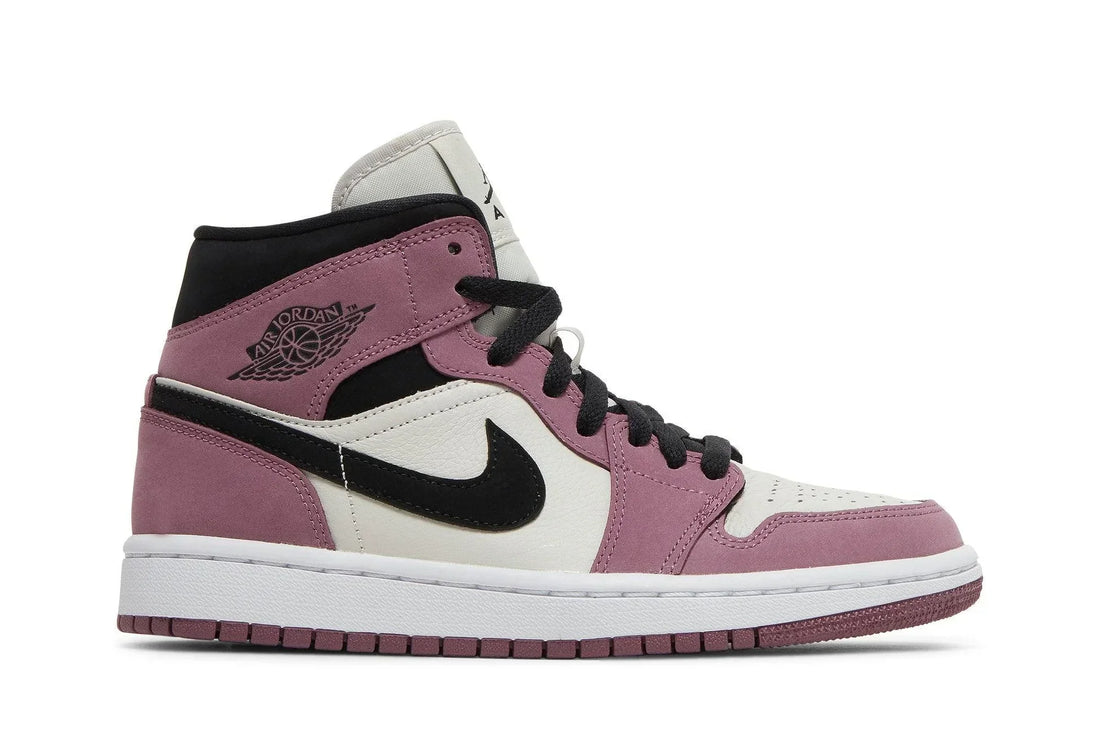 Tênis Air Jordan 1 Mid SE Berry Pink Rosa vista lateral
