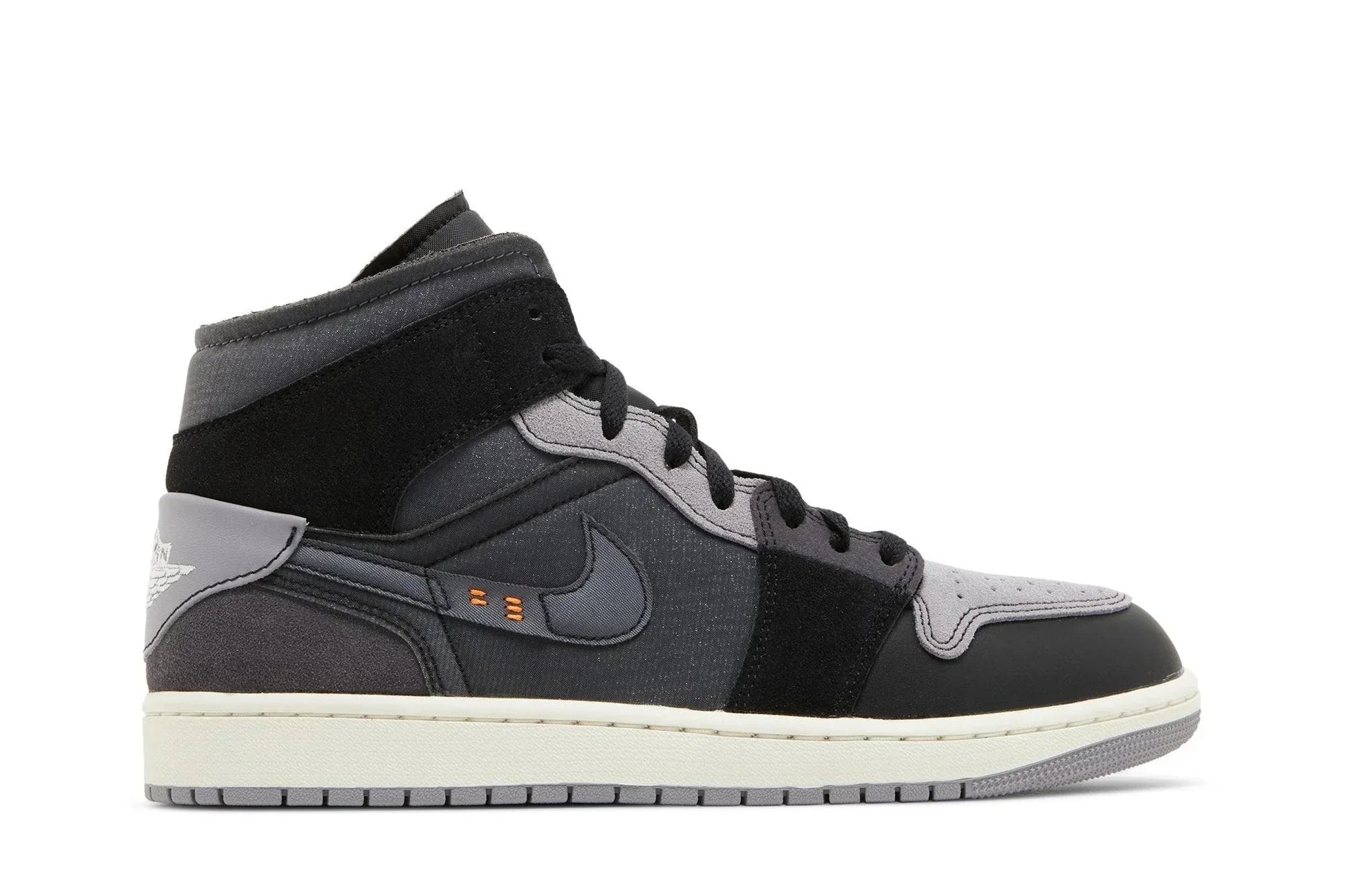 Tênis Air Jordan 1 Mid SE Craft Inside Out Black Preto vista lateral