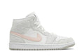 Tênis Air Jordan 1 Mid SE Light Iron Ore Cinza vista lateral