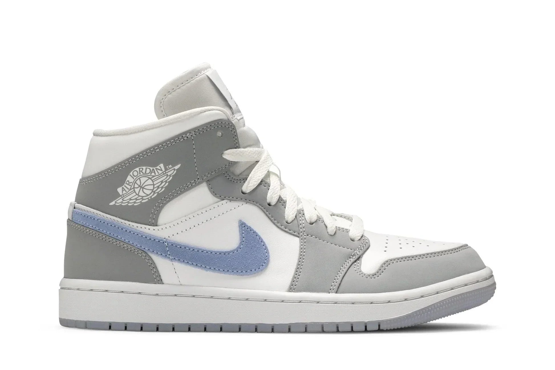 Tênis Air Jordan 1 Mid Wolf Grey Cinza vista lateral