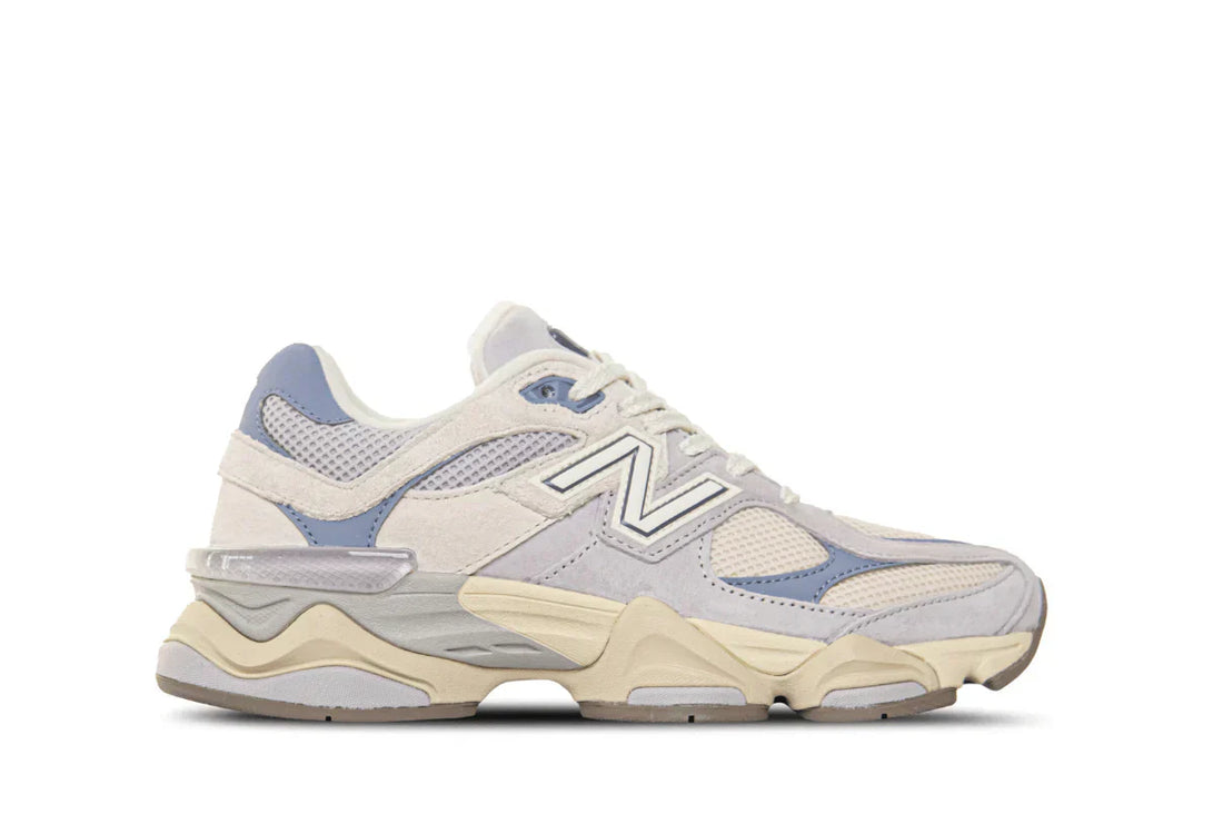 Tênis New Balance 9060 Pearl Grey Linen Azul vista lateral