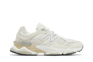Tênis New Balance 9060 Sea Salt Moonbeam Branco vista lateral