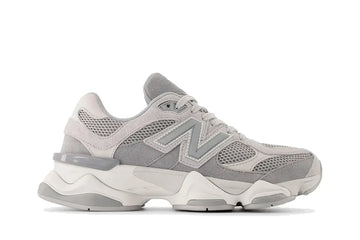 Tênis New Balance 9060 Slate Grey Raincloud Cinza vista lateral