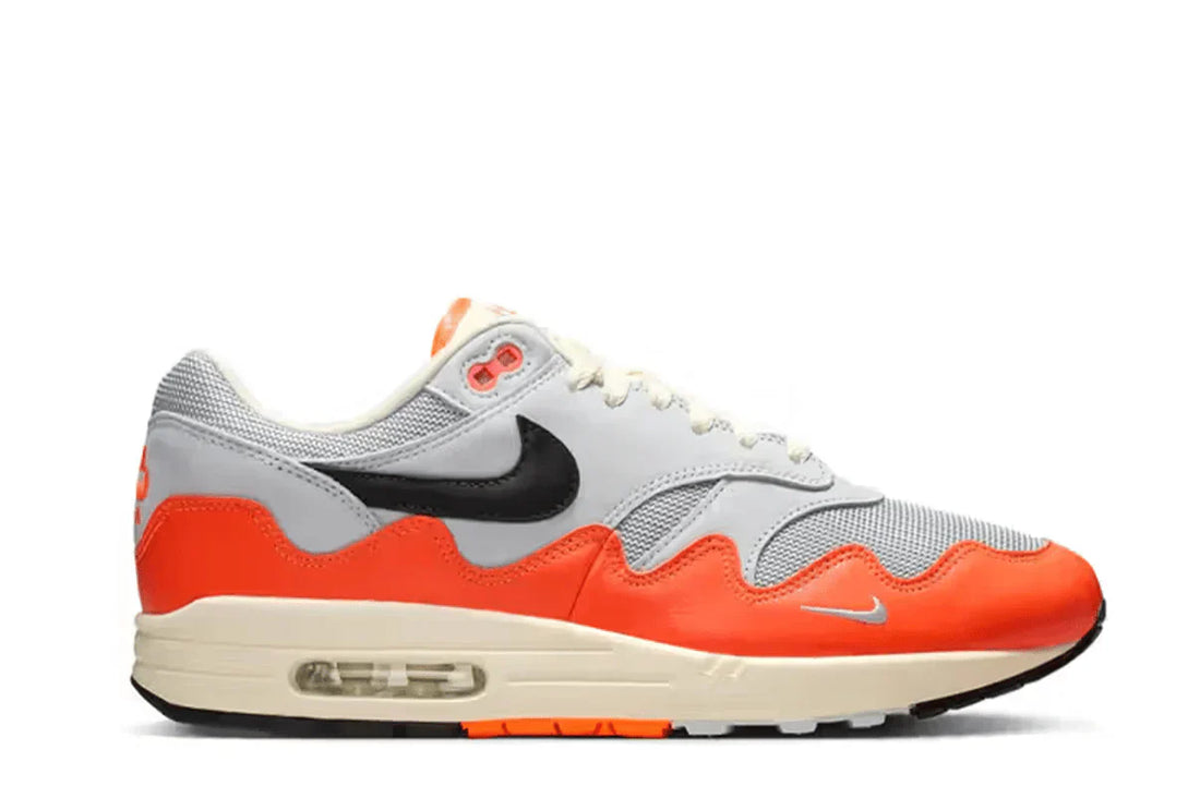 Tênis Nike Air Max 1 x Patta Hyper Crimson Branco vista lateral