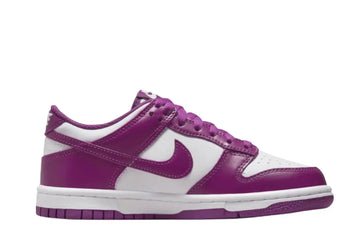 Tênis Nike Dunk Low Viotech Rosa vista lateral
