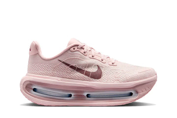 Tênis Nike Vomero Premium Particle Rose Burgundy Rosa vista lateral