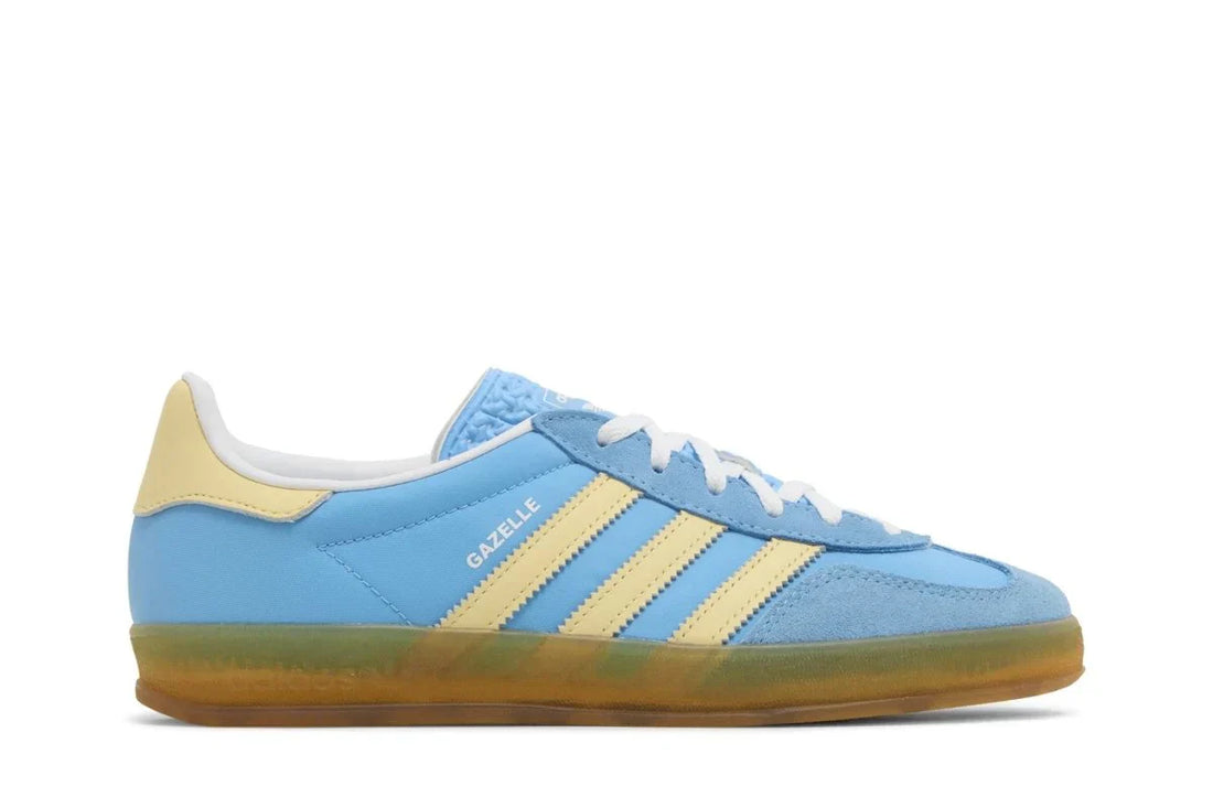 Tênis Adidas Gazelle Indoor Semi Blue Burst Almost Yellow Azul vista lateral