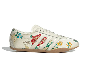 Tênis Adidas Tokyo Crew White Floral Embroidery Branco vista lateral