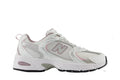 Tênis New Balance 530 Ice Wine Prata vista lateral