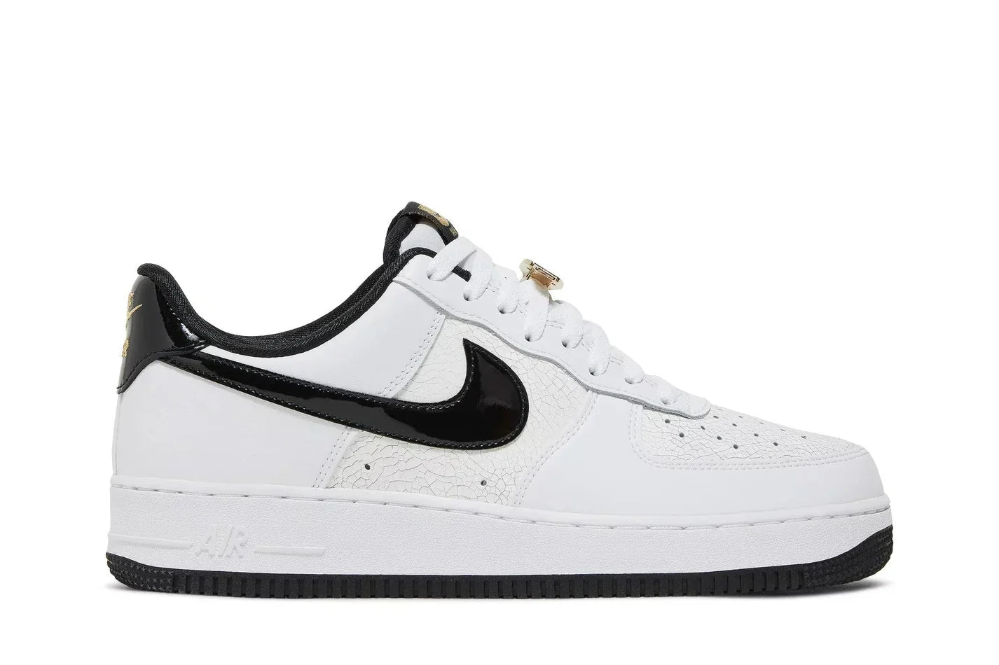 Tênis Nike Air Force 1 Low World Champ Branco vista superior