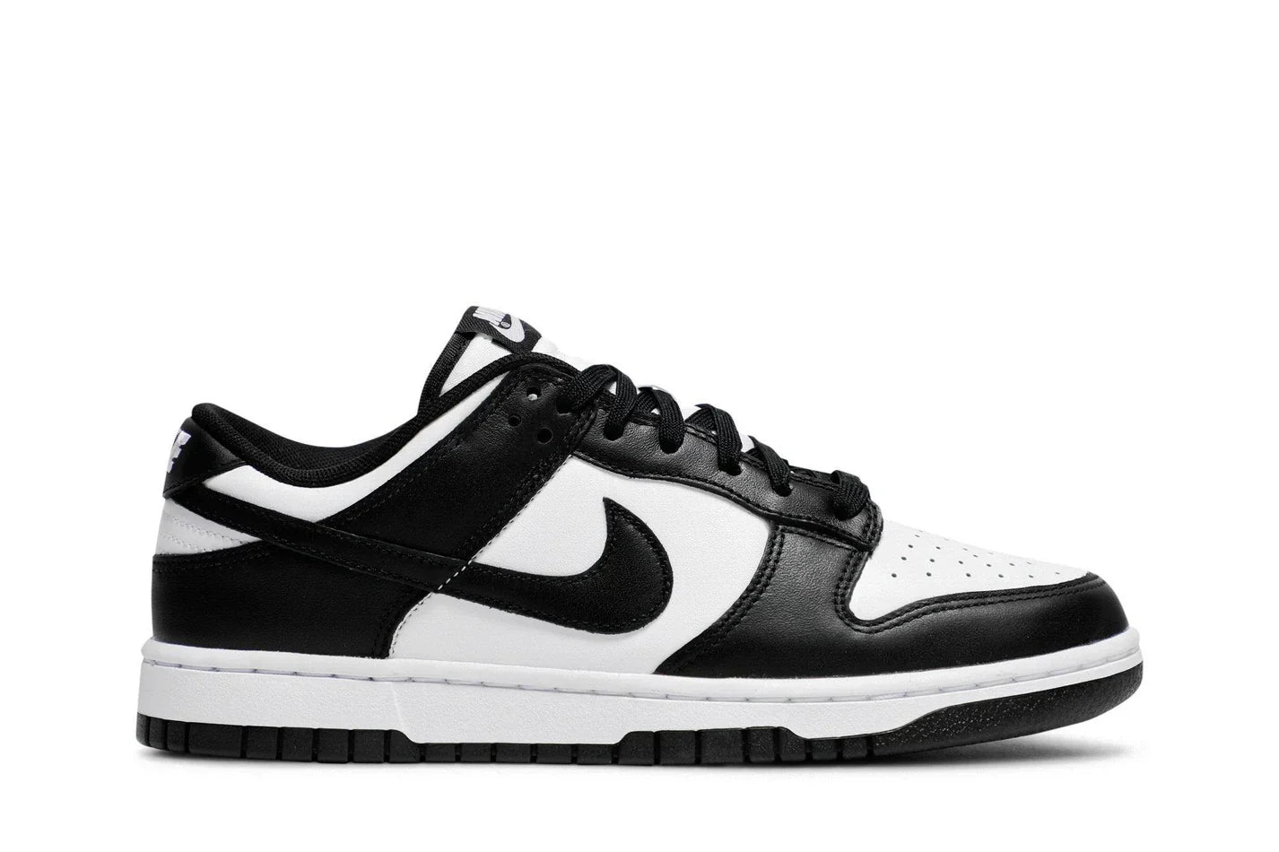 Tênis Nike Dunk Low Black OG Panda Preto vista lateral