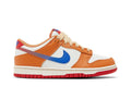Tênis Nike Dunk Low GS Orange Blue Hot Curry Laranja vista lateral