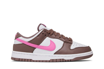 Tênis Nike Dunk Low Smokey Mauve Marrom vista lateral