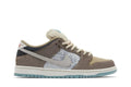 Tênis Nike Sb Dunk Low Big Money Savings Marrom vista superior